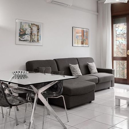 Flats4Rent Lucia Apartment Verona Luaran gambar