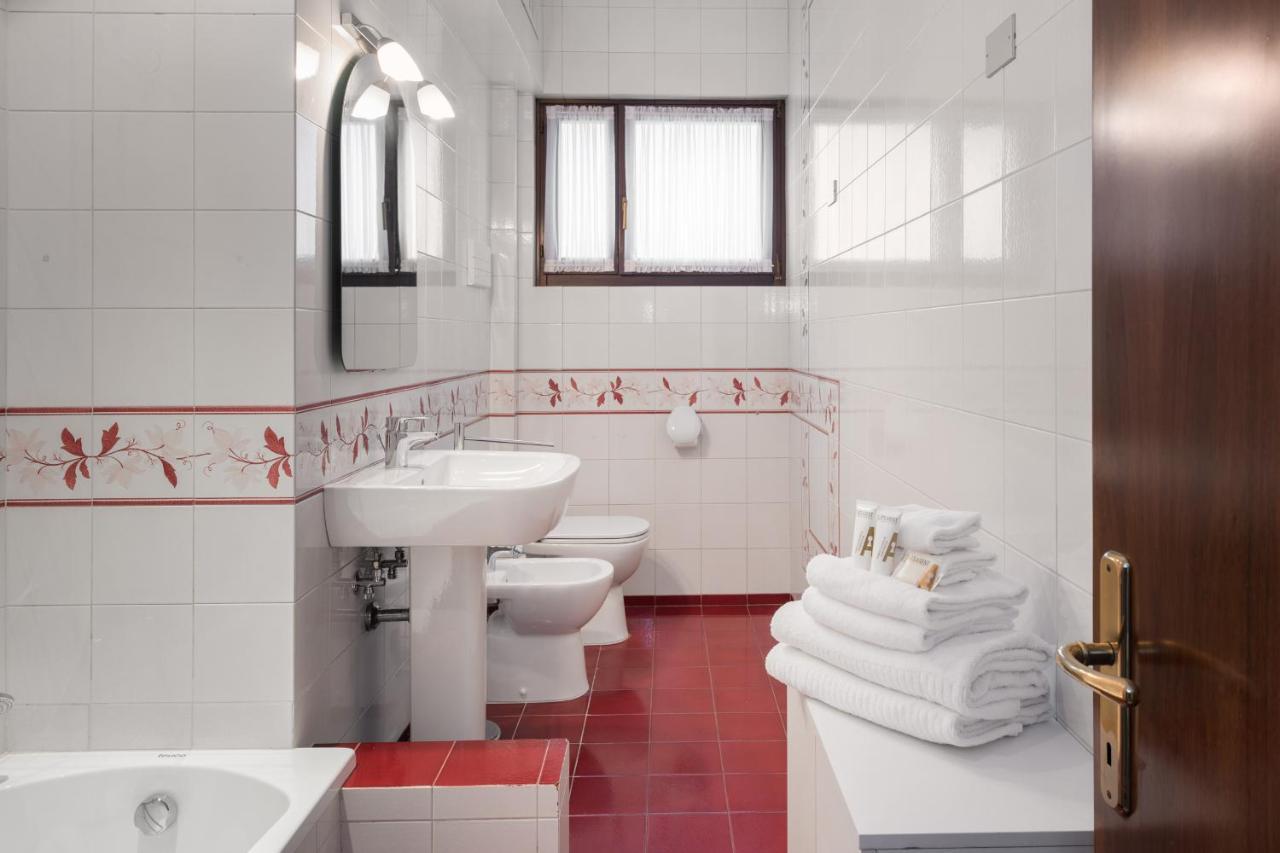 Flats4Rent Lucia Apartment Verona Luaran gambar