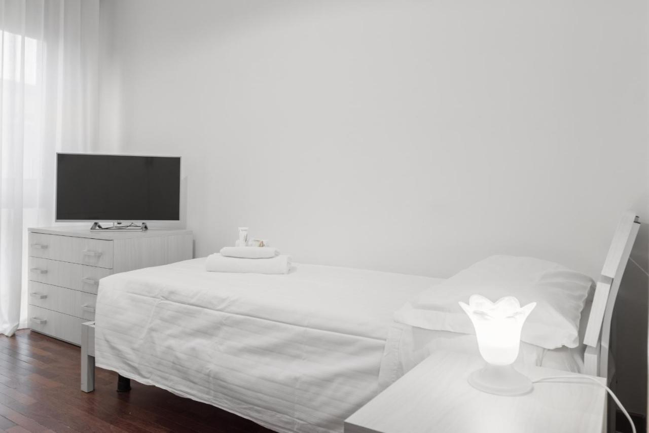 Flats4Rent Lucia Apartment Verona Luaran gambar